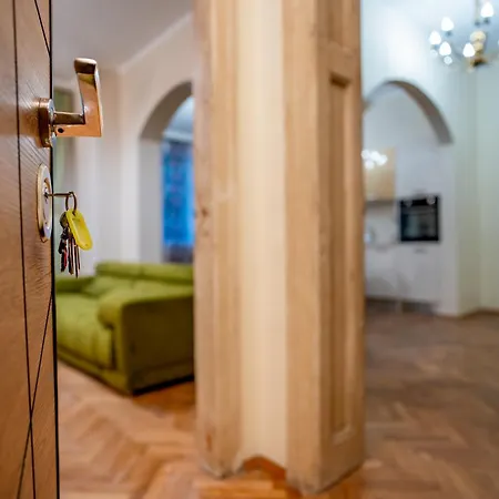 Апартамент Elite Place *