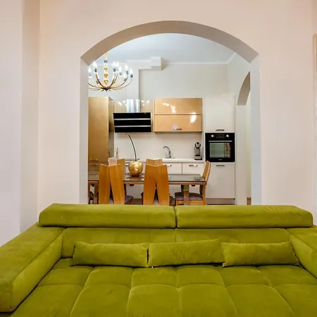 Elite Place Apartamento Varna